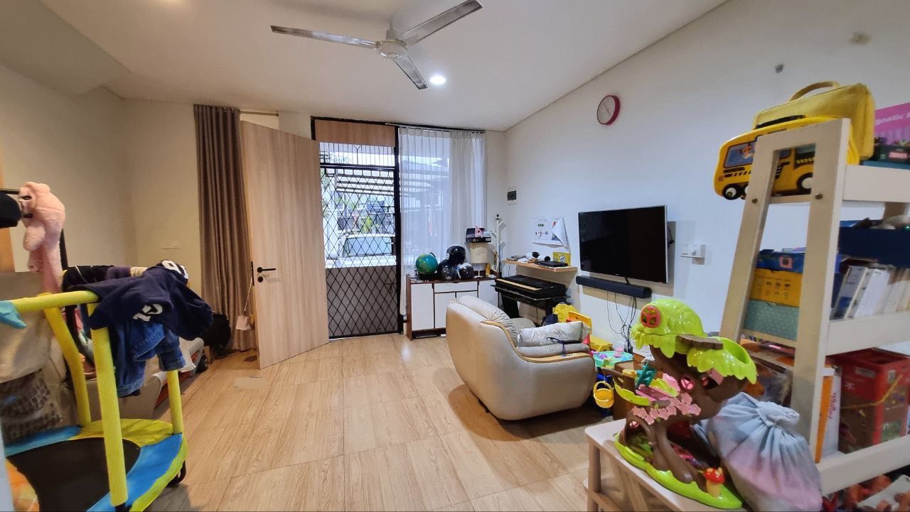 Take Over Rumah di Travertine Lippo Cikarang